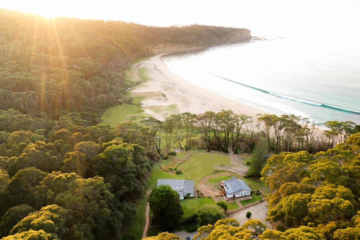 Pebbly Beach Escape East Lynne Exterior photo