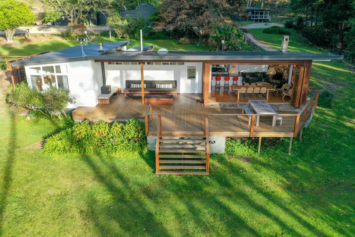 Pebbly Beach Escape East Lynne Exterior photo