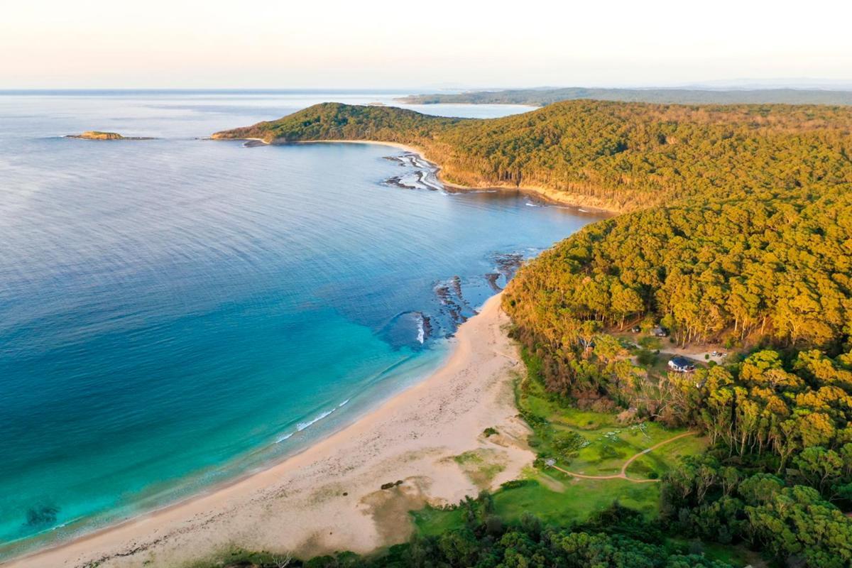 Pebbly Beach Escape East Lynne Exterior photo
