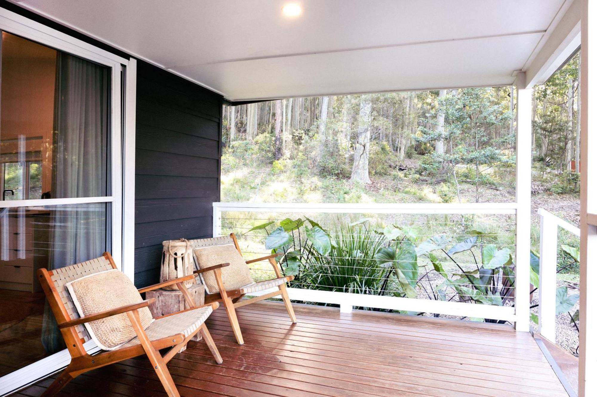 Pebbly Beach Escape East Lynne Exterior photo